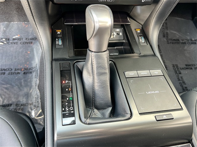 Vehicle image 18 of 36