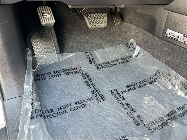 Vehicle image 21 of 36