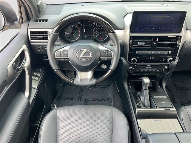 Vehicle image 25 of 36