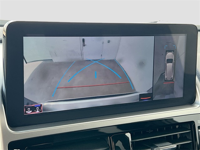 Vehicle image 15 of 36