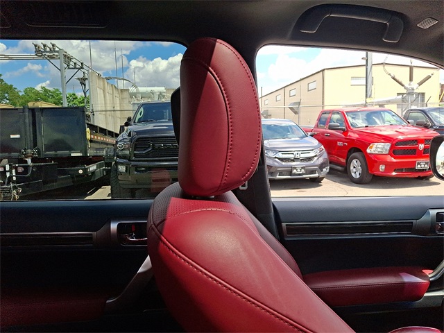 2023 Lexus GX 460 Luxury Image 29 of 31