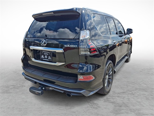 2023 Lexus GX 460 Luxury Image 8 of 31