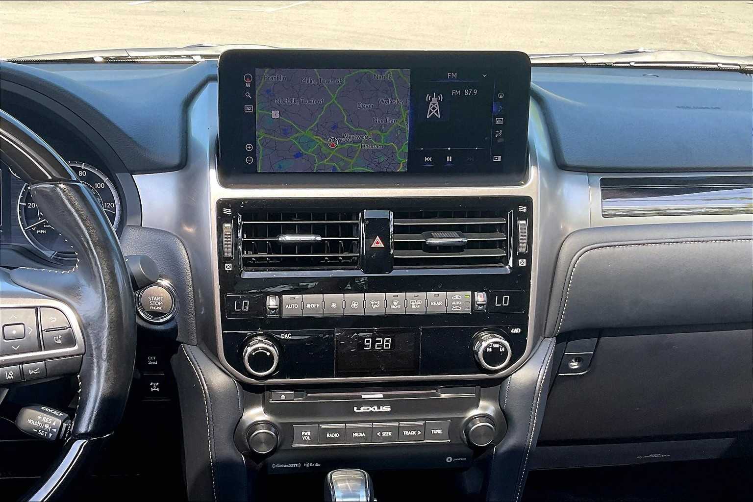 2023 Lexus GX 460 Premium Image 22 of 36