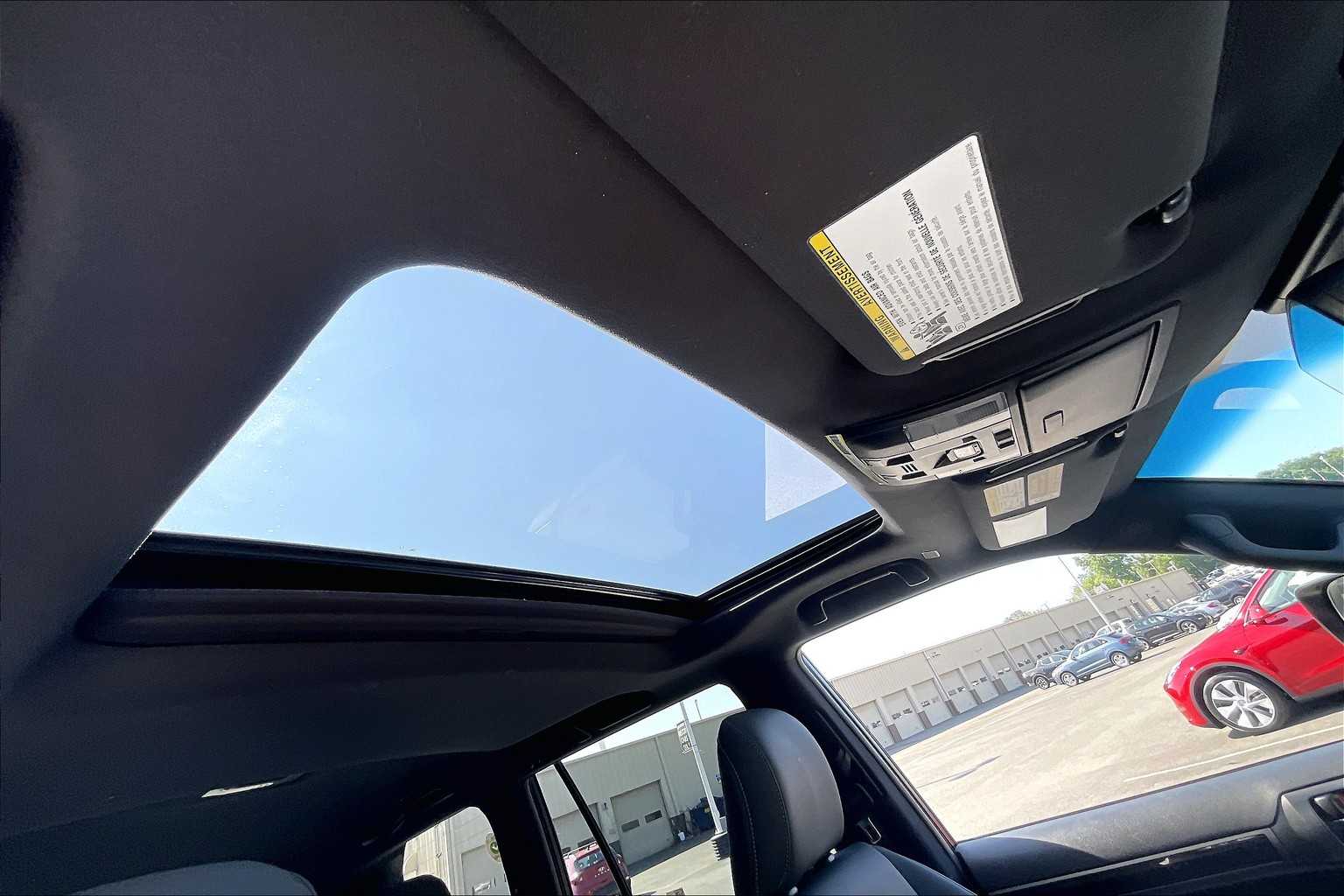 2023 Lexus GX 460 Premium Image 19 of 36