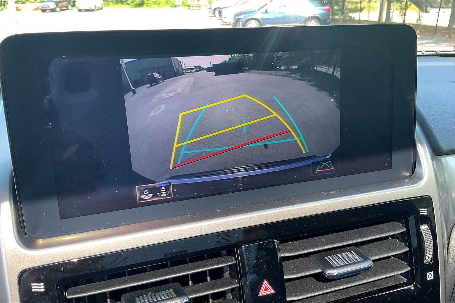 2023 Lexus GX 460 Premium Image 23 of 36