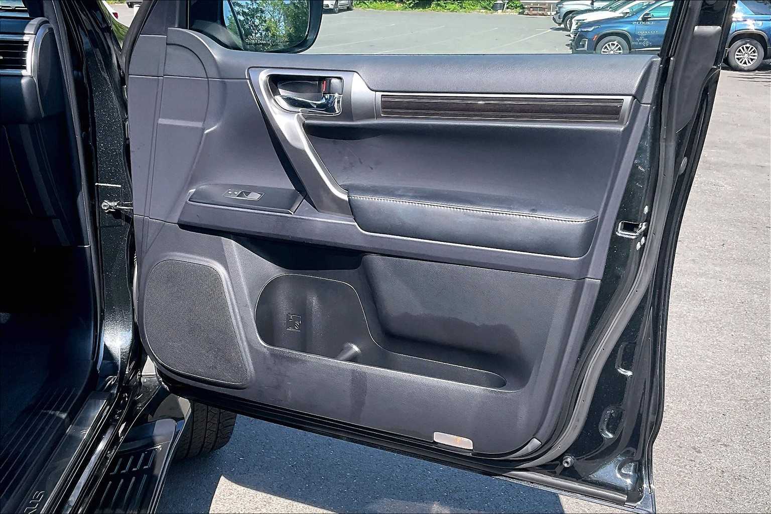 2023 Lexus GX 460 Premium Image 36 of 36