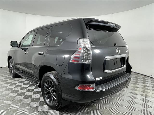 2023 Lexus GX 460 Premium Image 8 of 24