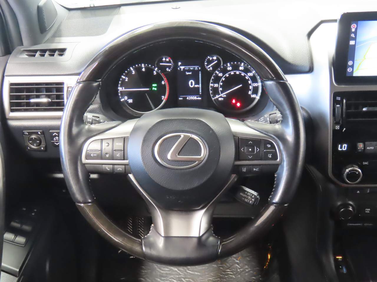 2023 Lexus GX 460 Premium Image 19 of 19