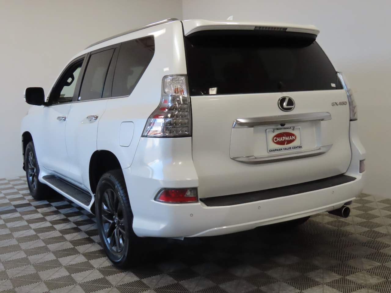 2023 Lexus GX 460 Premium Image 5 of 19