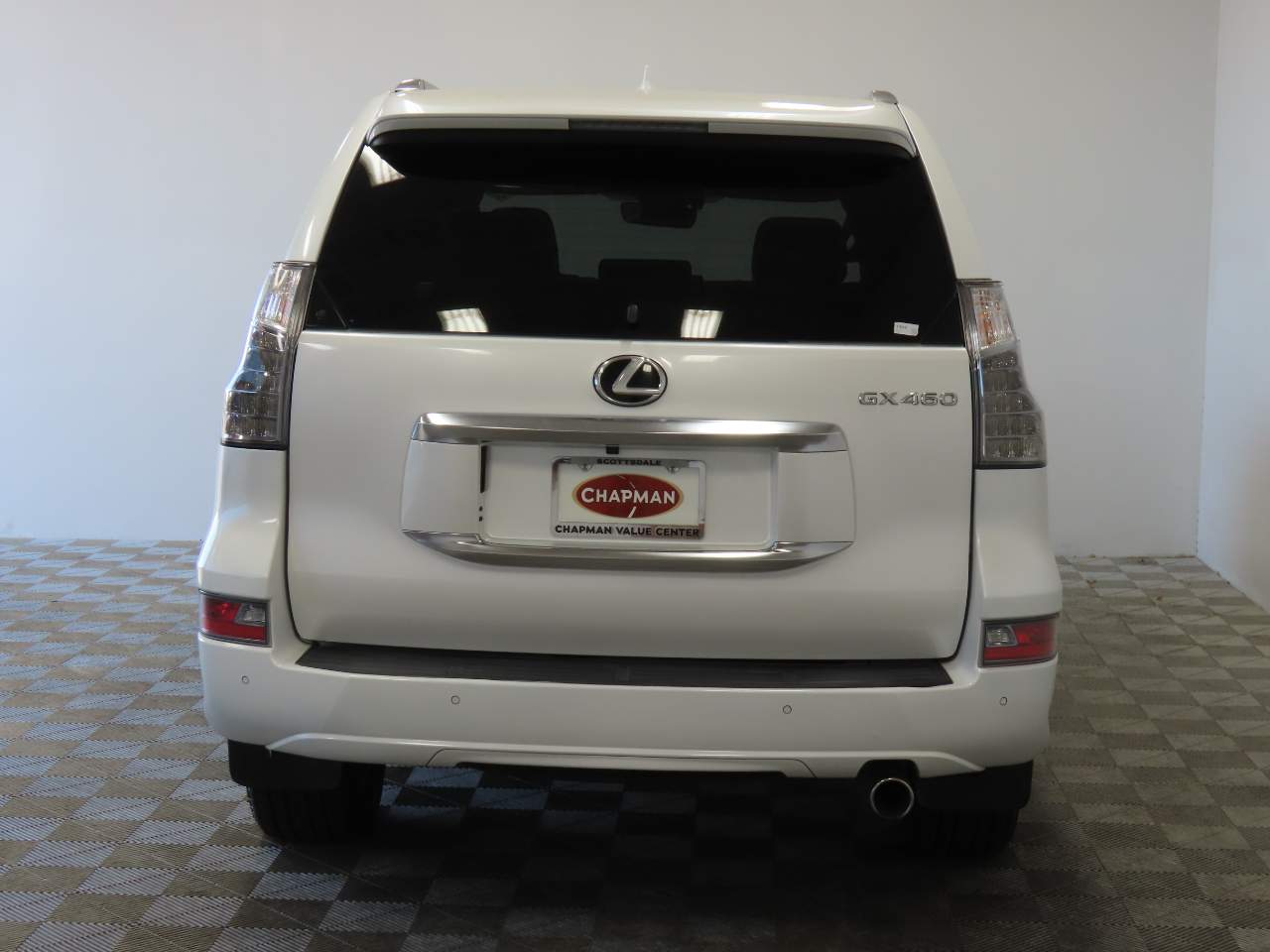 2023 Lexus GX 460 Premium Image 3 of 19