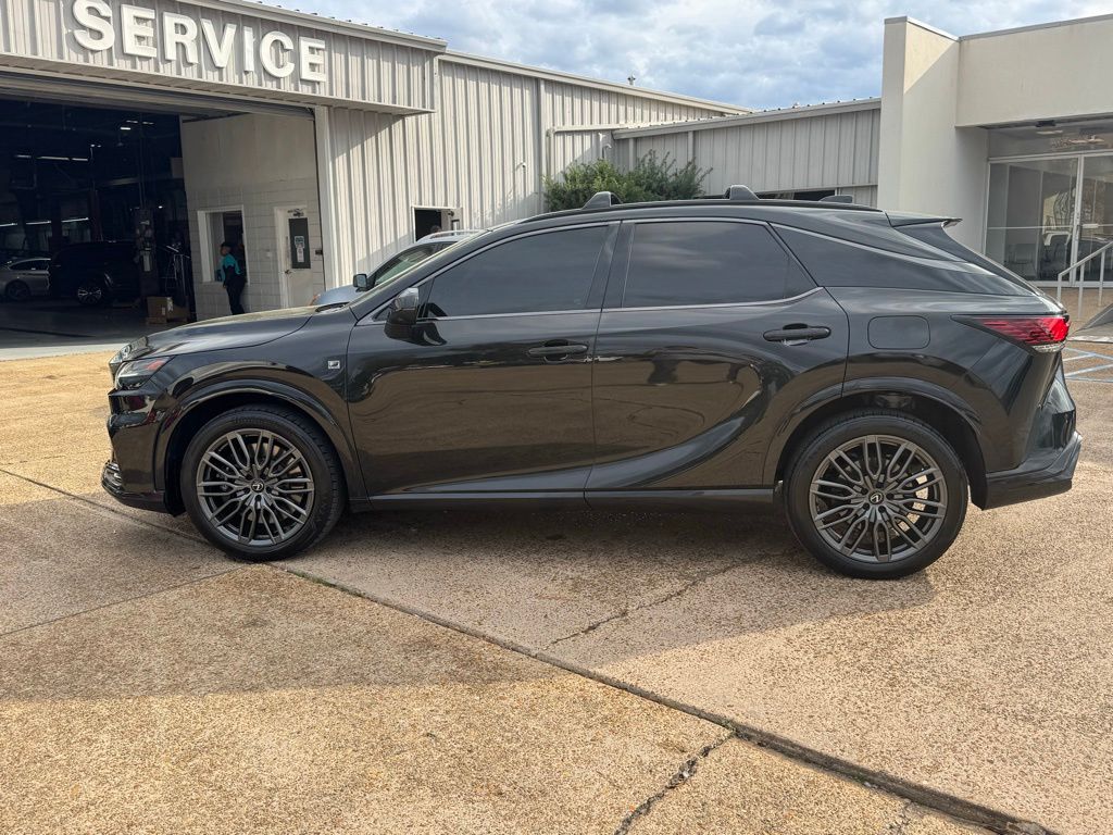 2023 Lexus RX RX 500h F SPORT Performance Image 5 of 21