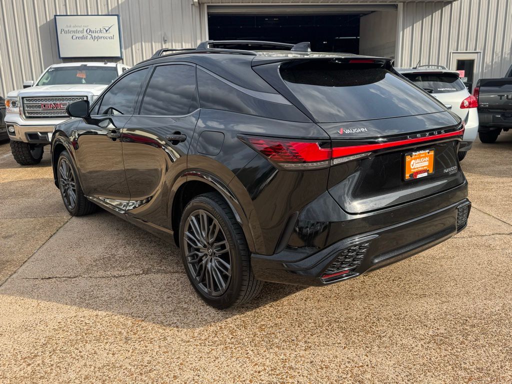 2023 Lexus RX RX 500h F SPORT Performance Image 4 of 21