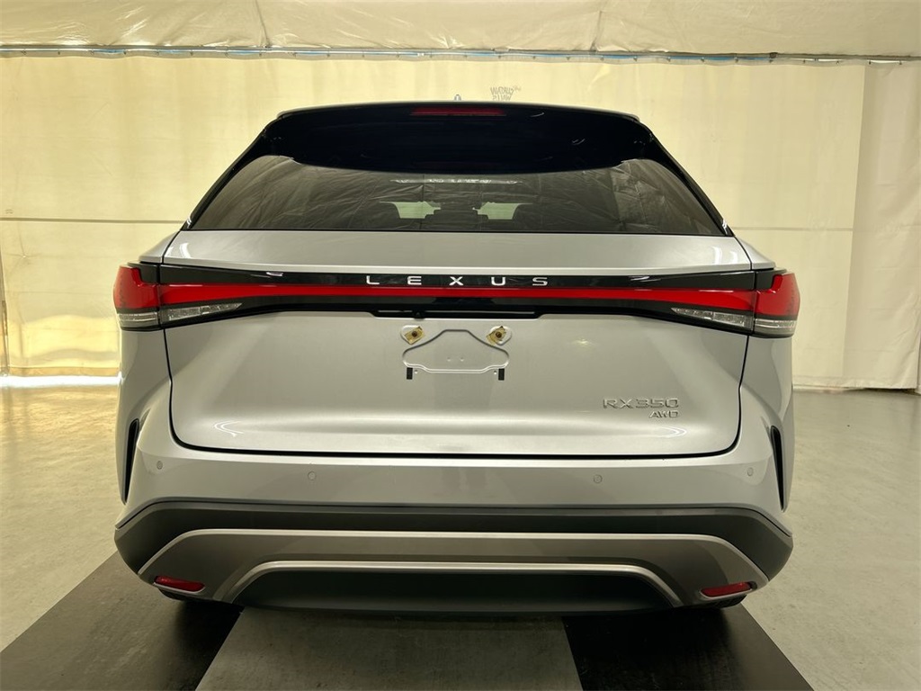2023 Lexus RX 350 Image 6 of 24