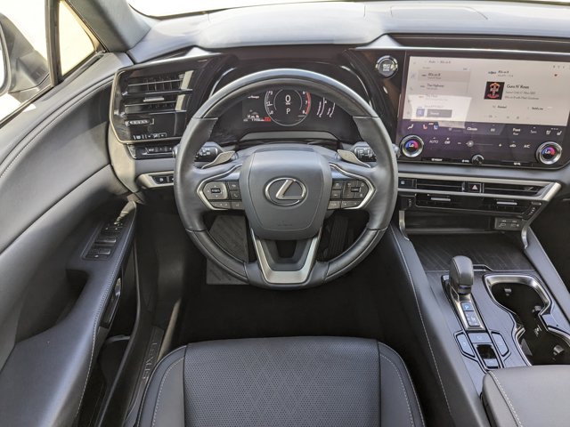 Vehicle image 21 of 36