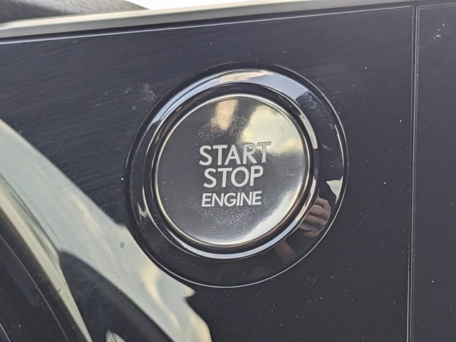Vehicle image 35 of 36