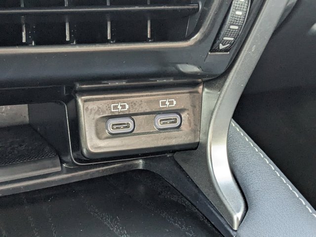 Vehicle image 29 of 36