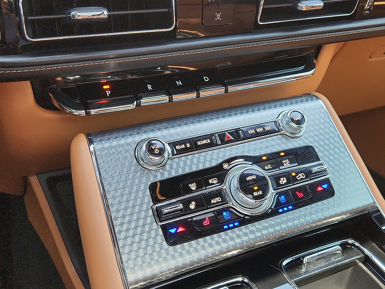 Vehicle image 20 of 25