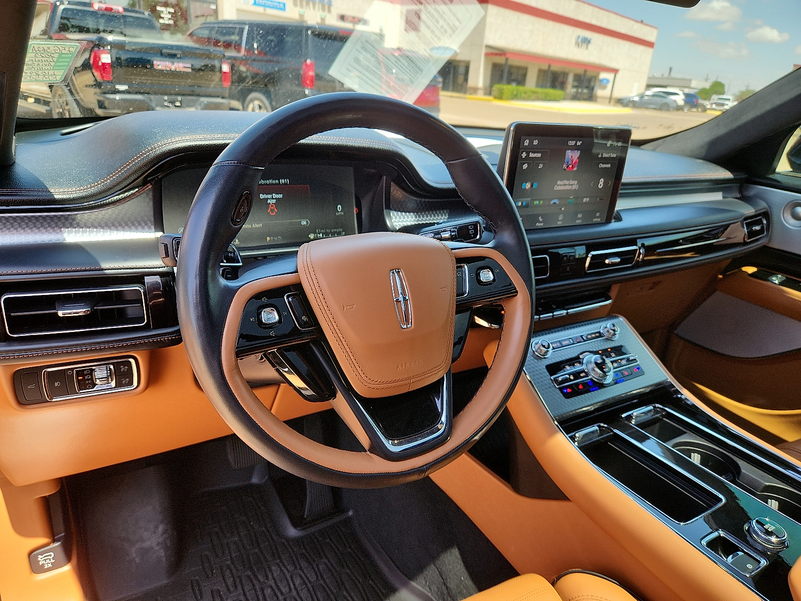 Vehicle image 11 of 25