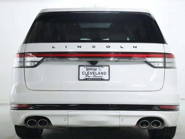 2023 Lincoln Aviator Black Label Image 11 of 48