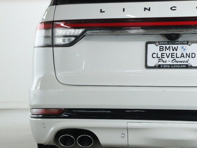 2023 Lincoln Aviator Black Label Image 12 of 48