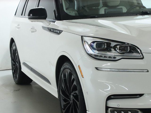2023 Lincoln Aviator Black Label Image 6 of 48