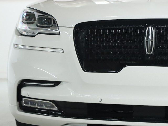 2023 Lincoln Aviator Black Label Image 43 of 48