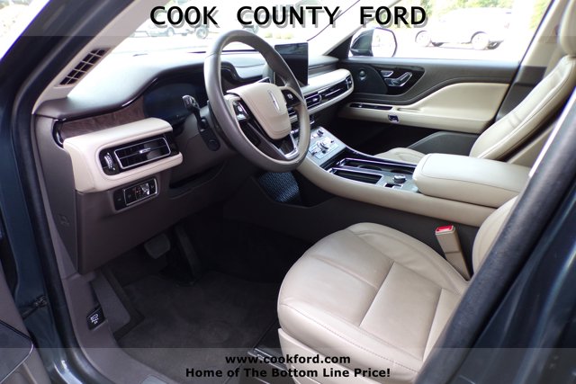Vehicle image 9 of 29