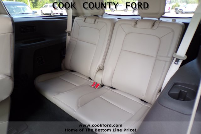 Vehicle image 19 of 29