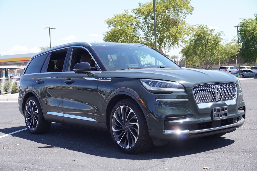 2023 Lincoln Aviator Reserve Image 3 of 23