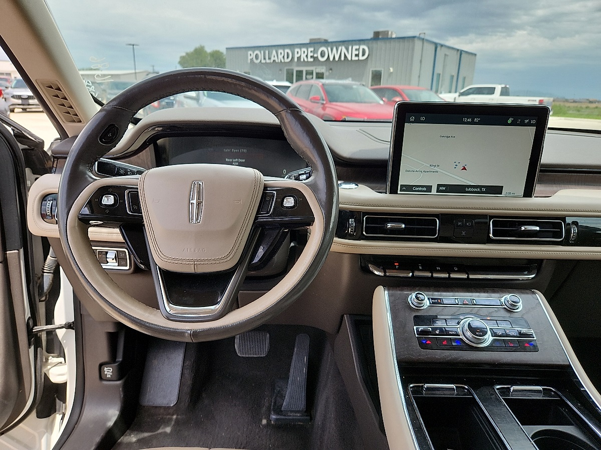 Vehicle image 6 of 12