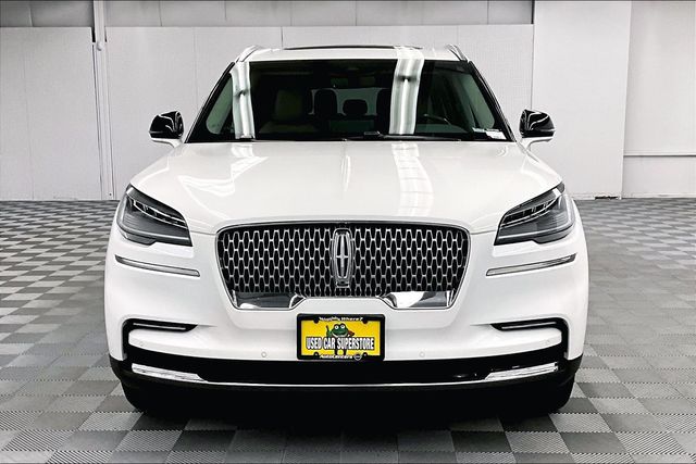 2023 Lincoln Aviator Reserve Image 2 of 40
