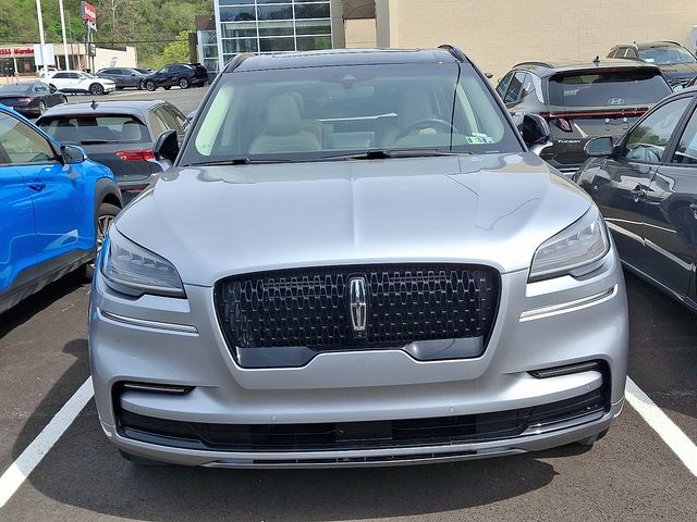 2023 Lincoln Aviator Reserve Image 2 of 5