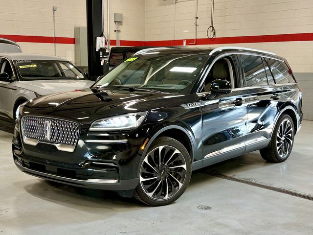 2023 Lincoln Aviator Reserve Image 1 of 29