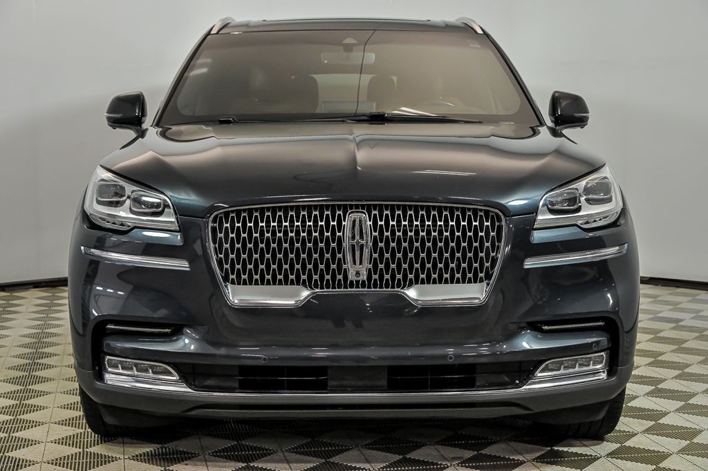 2023 Lincoln Aviator Reserve Image 3 of 36