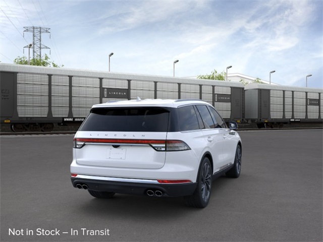 Vehicle image 8 of 22