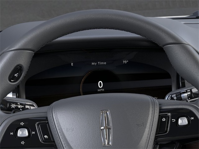 Vehicle image 13 of 22