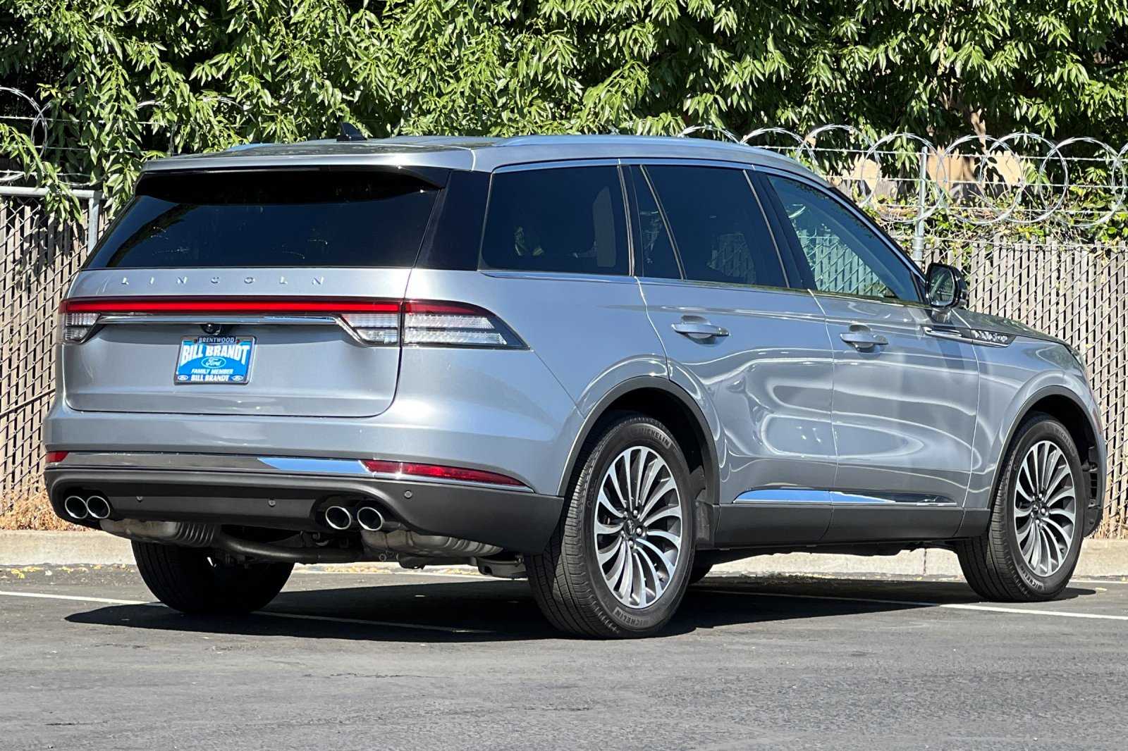 Vehicle image 5 of 29