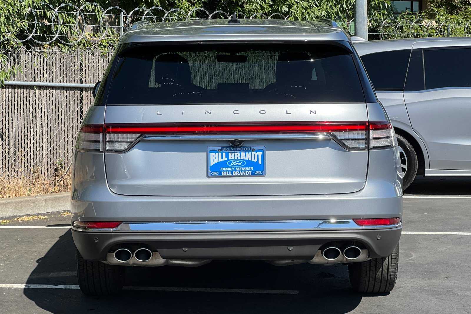 Vehicle image 6 of 29