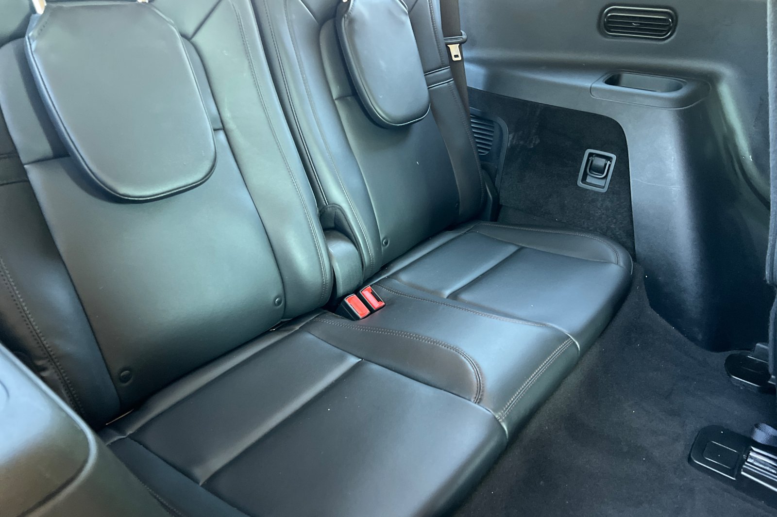 Vehicle image 13 of 29