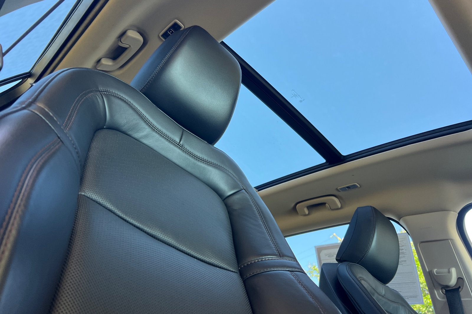 Vehicle image 15 of 29