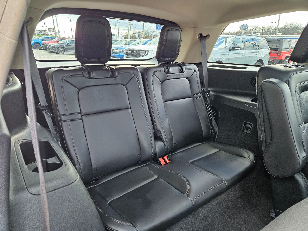 2023 Lincoln Aviator Reserve Image 12 of 32