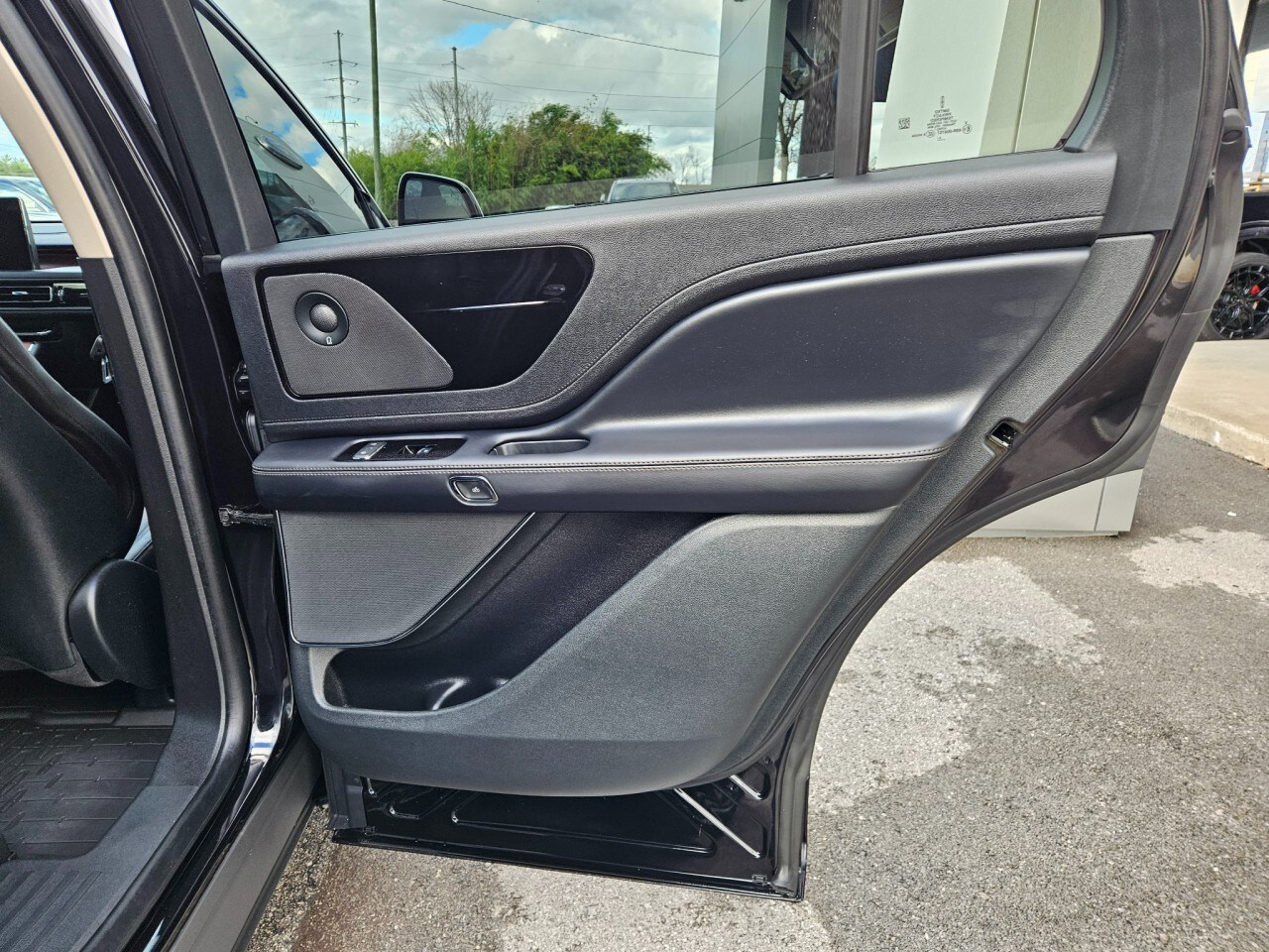 2023 Lincoln Aviator Reserve Image 26 of 32