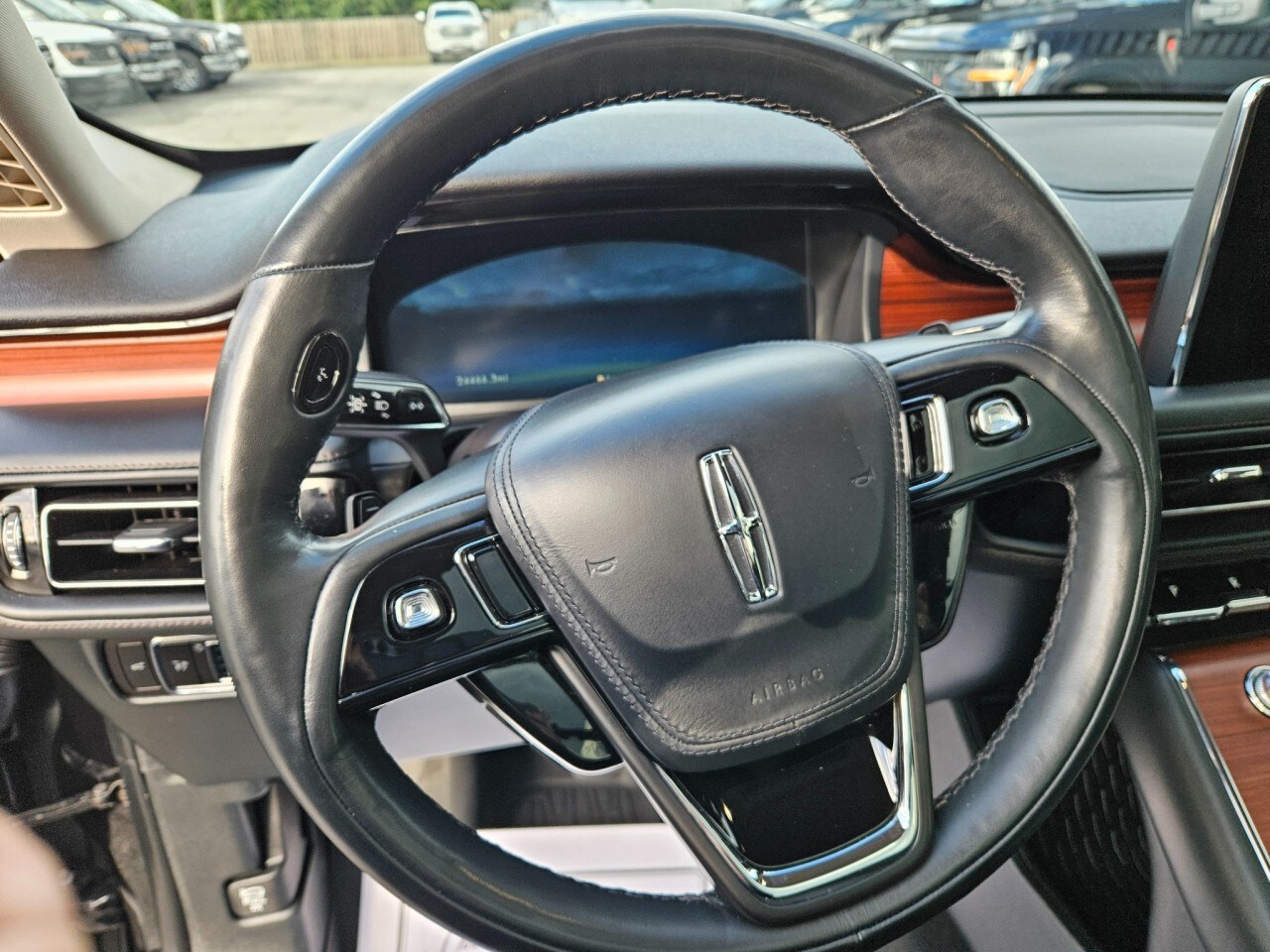 2023 Lincoln Aviator Reserve Image 29 of 32