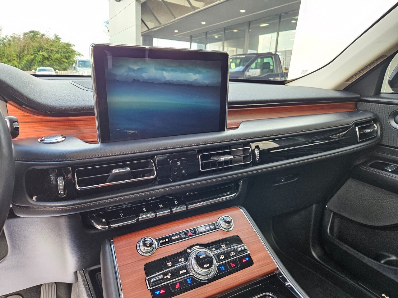 2023 Lincoln Aviator Reserve Image 23 of 32