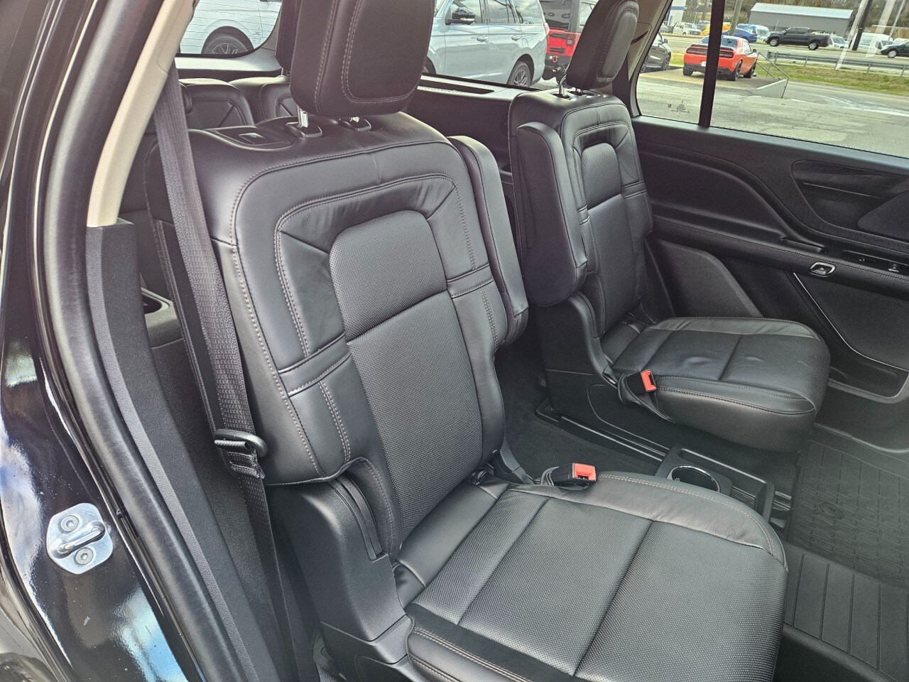 2023 Lincoln Aviator Reserve Image 13 of 32