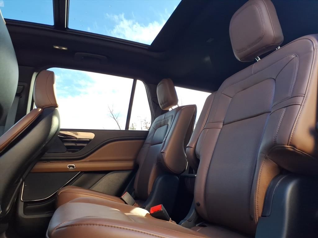 2023 Lincoln Aviator Grand Touring Image 10 of 30