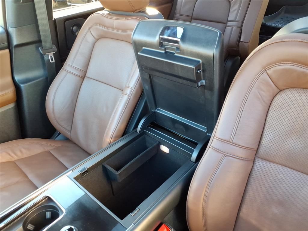 2023 Lincoln Aviator Grand Touring Image 19 of 30