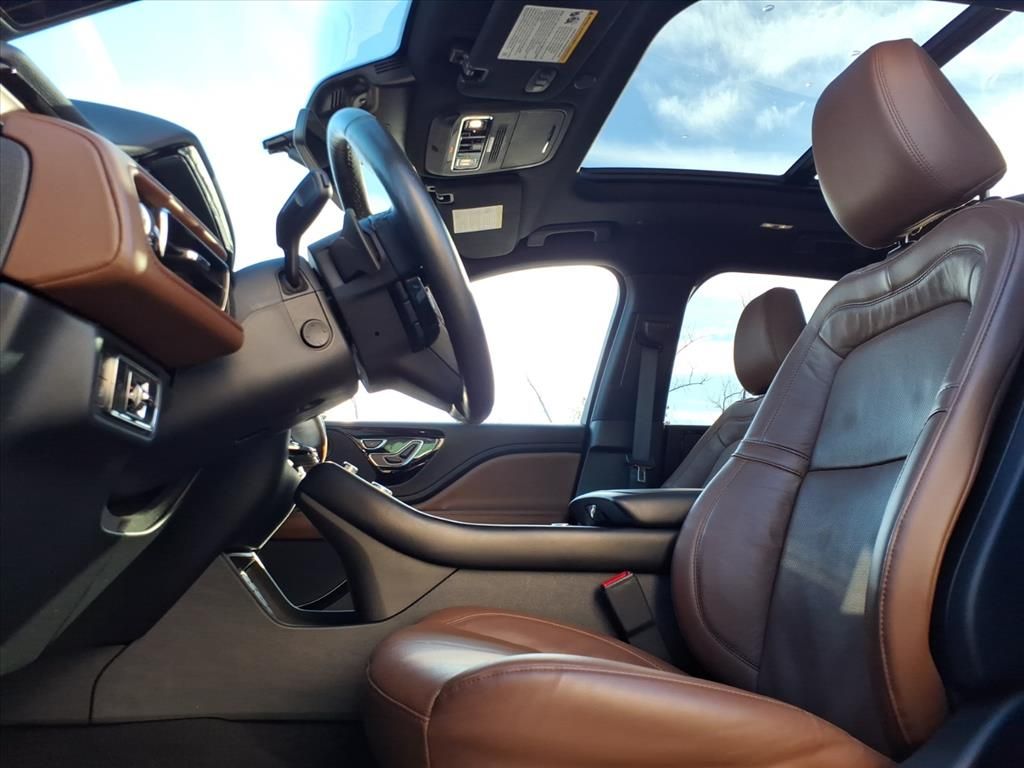 2023 Lincoln Aviator Grand Touring Image 11 of 30