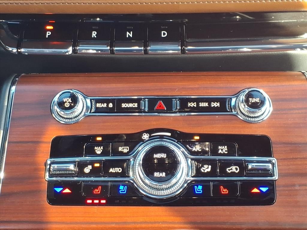 2023 Lincoln Aviator Grand Touring Image 17 of 30