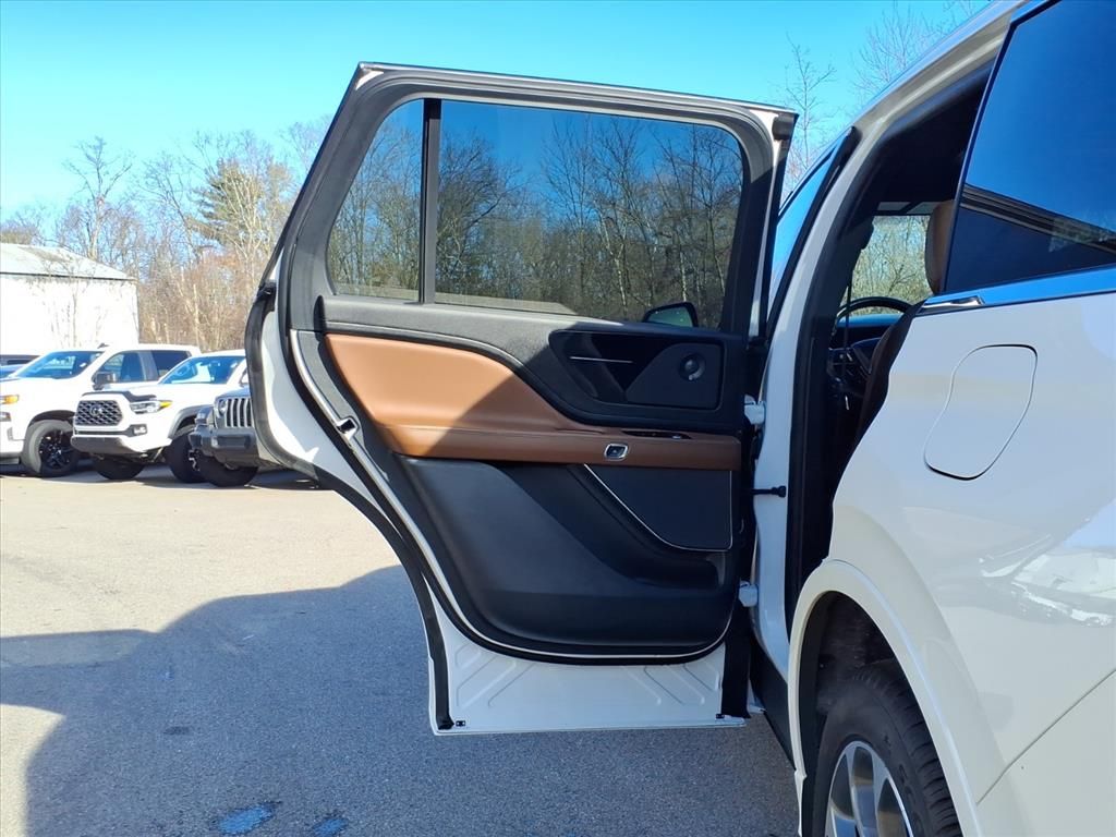 2023 Lincoln Aviator Grand Touring Image 26 of 30